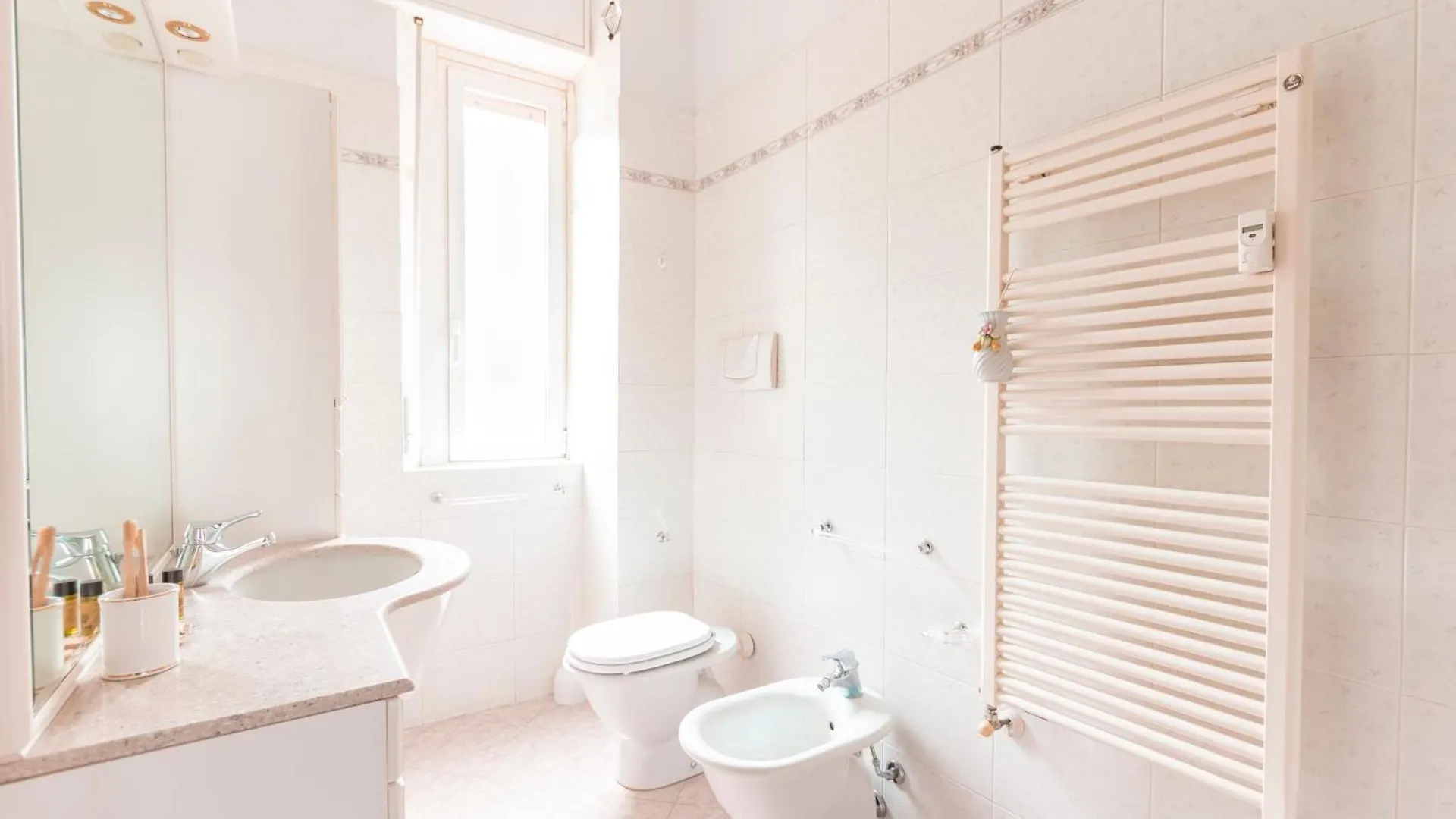 I Host Apartment - Cornalia 24 Milan