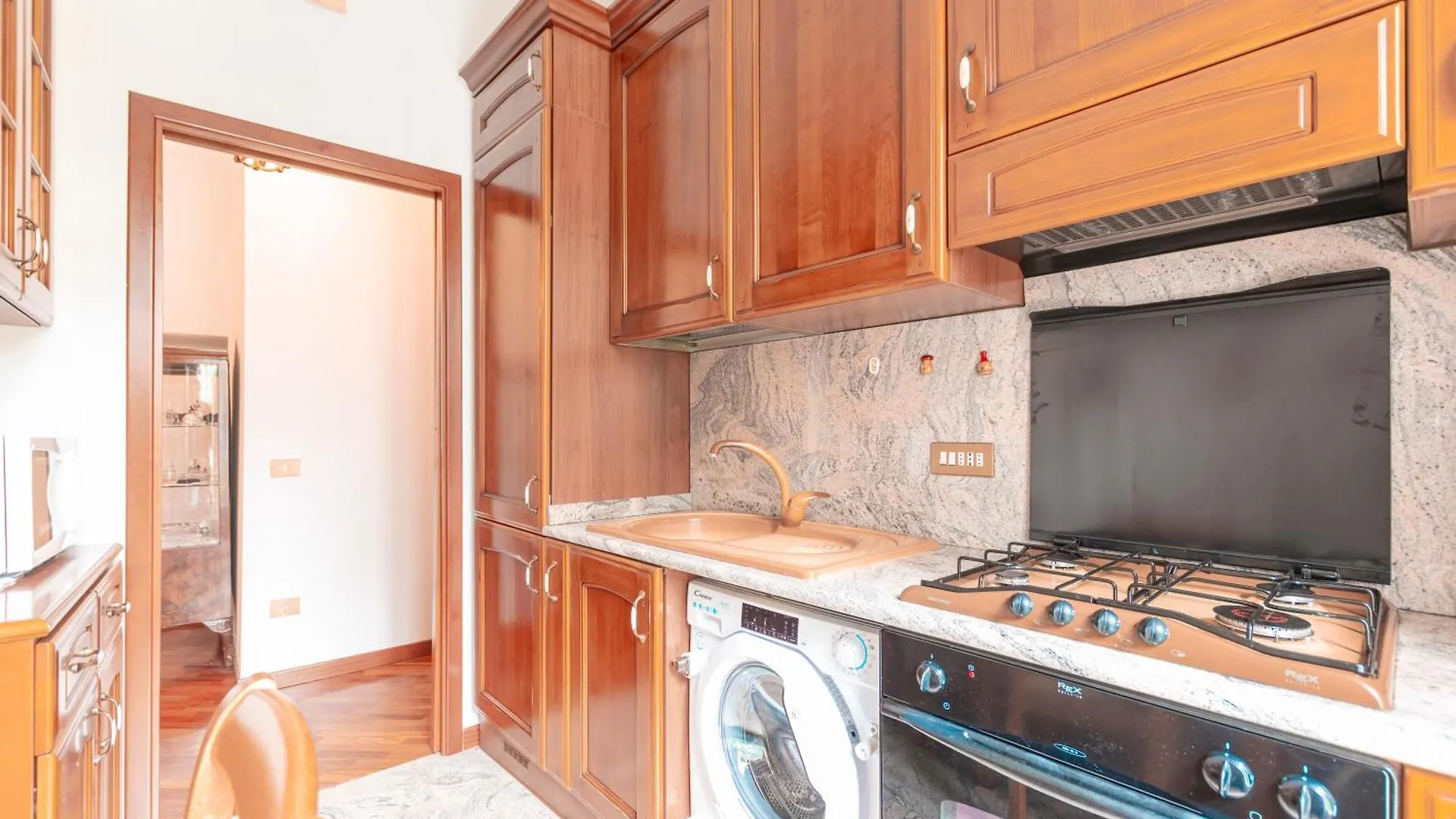 I Host Apartment - Cornalia 24 Milan
